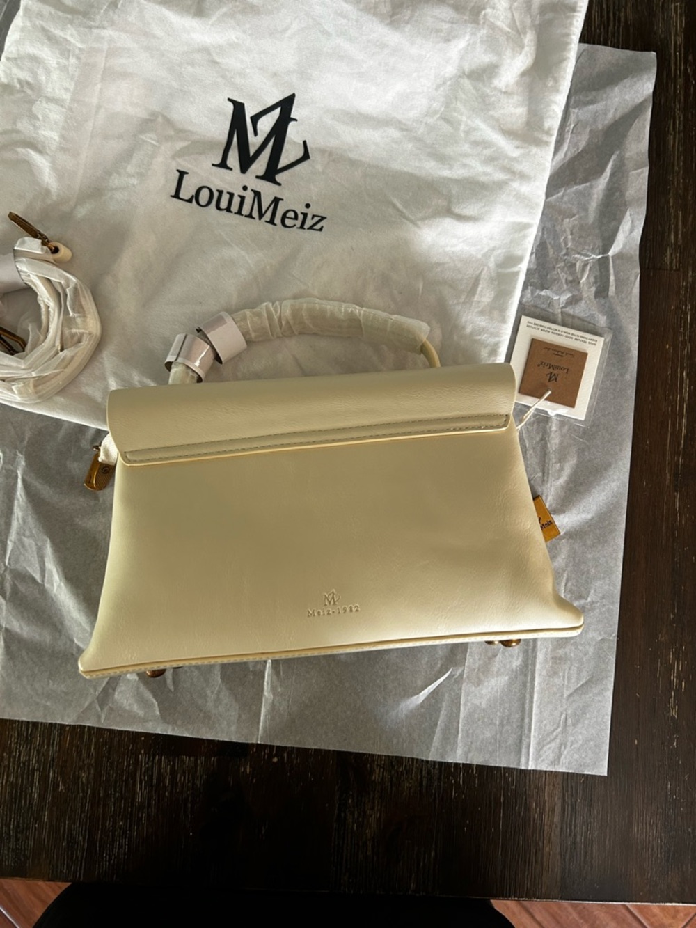 🔥 LouiMeiz off white color luxury bag , fine leather beautiful hardware NWT - Picture 4 of 8